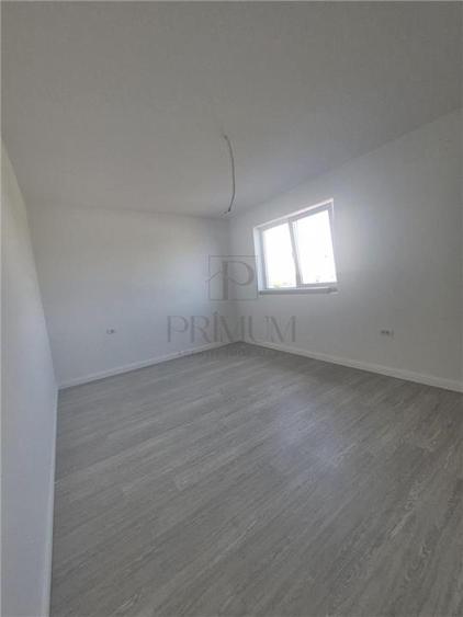 Duplex cu 4 camere cu Teren 300 Mp în Moșnița Nouă