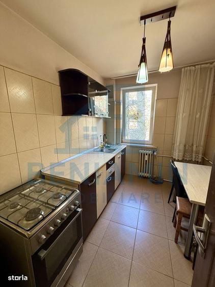 Apartament cu 2 camere semidecomandat în Calea București