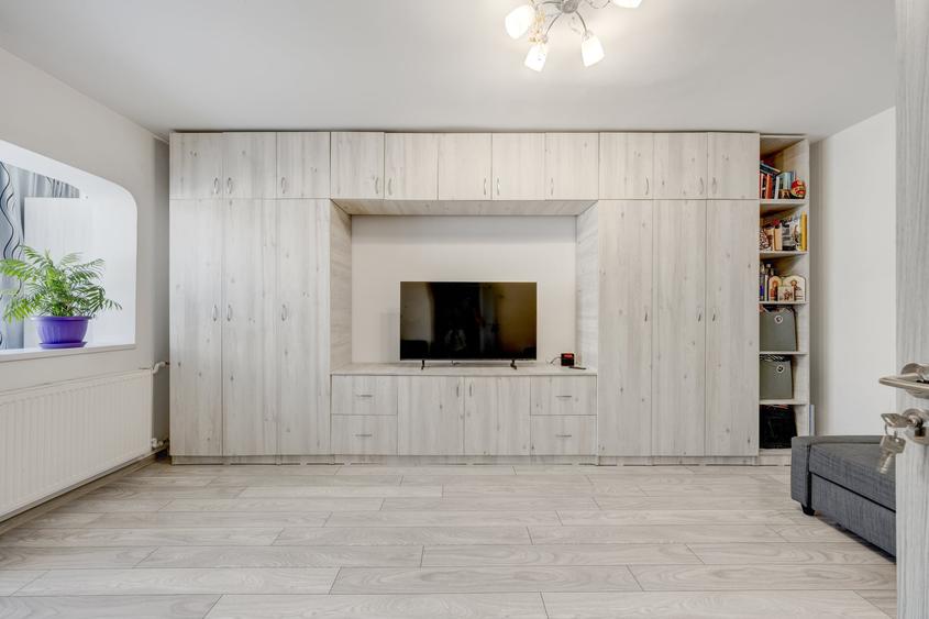 Apartament cu 2 camere decomandat în Tineretului