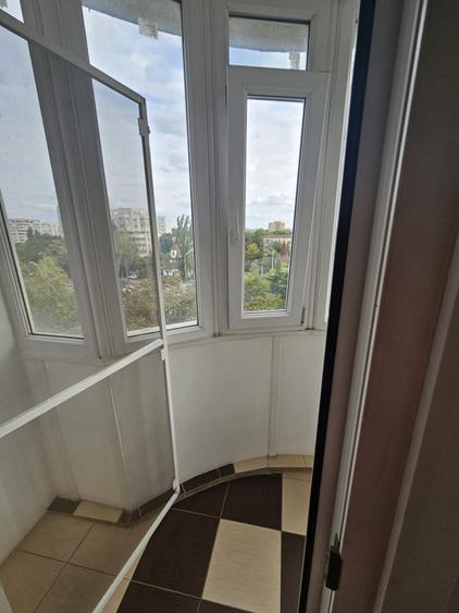 Garsonieră decomandată, mobilată în Basarabia