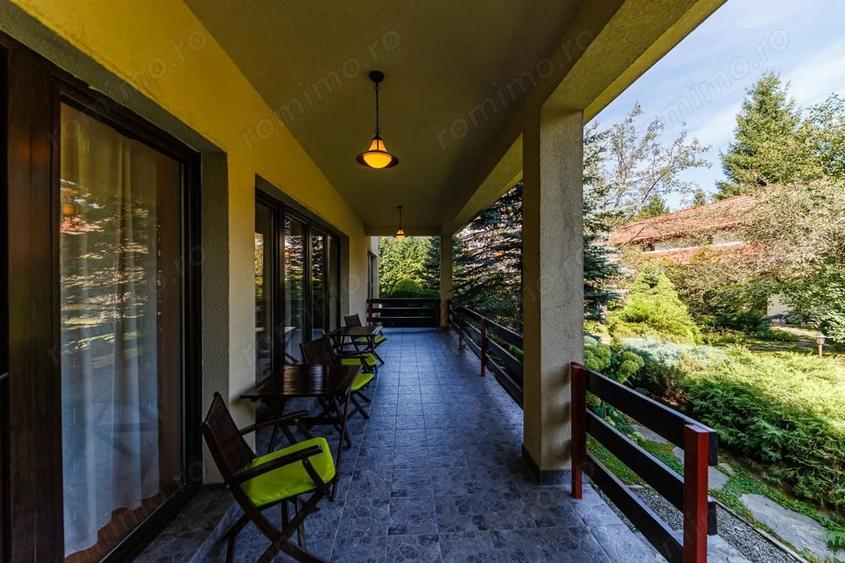 Casă cu 12 camere cu Teren 5028 Mp în Poiana