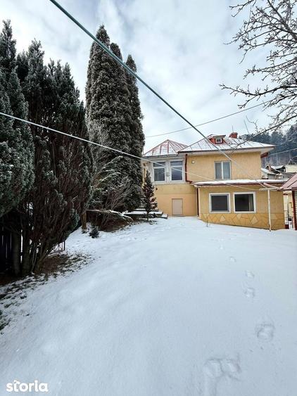 Casă cu 3 camere cu Teren 272 Mp în Poiana Țapului