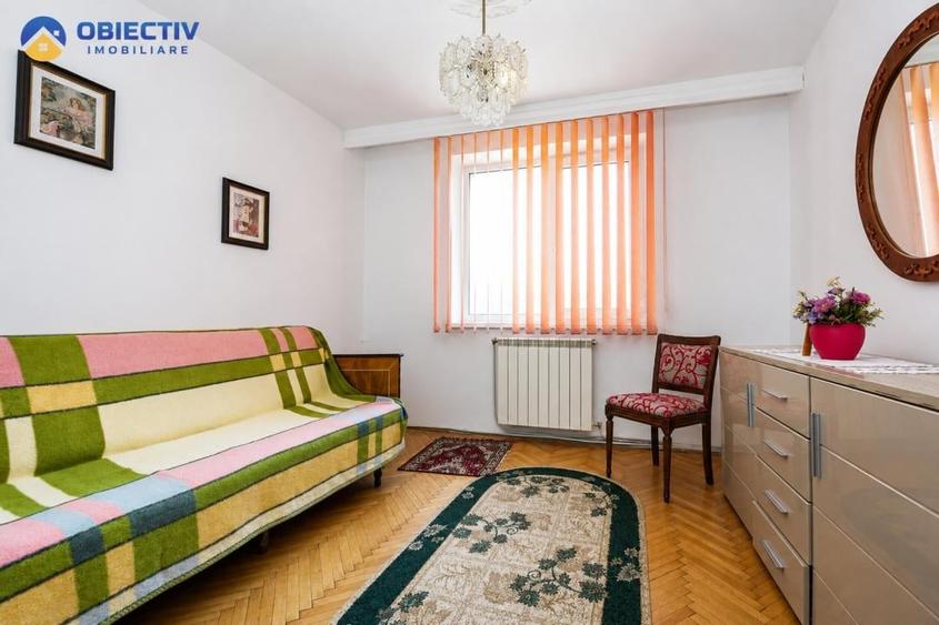 Apartament cu 4 camere semidecomandat în Mărăței