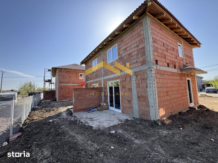 Casă cu 3 camere cu Teren 200 Mp în Remetea Mare