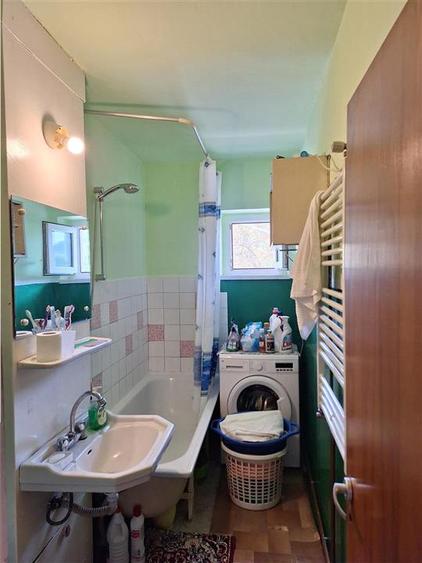 Apartament cu 2 camere decomandat în Noua