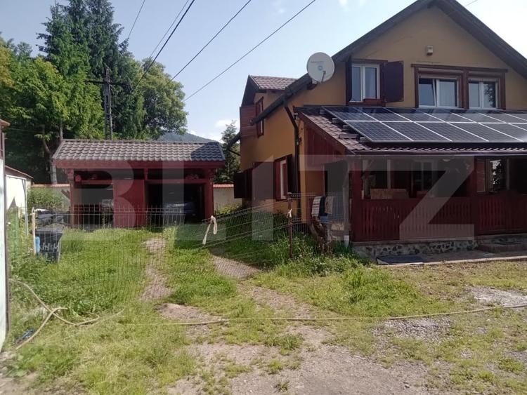 Casă individuală cu 5 camere cu Canalizare în Răstolița