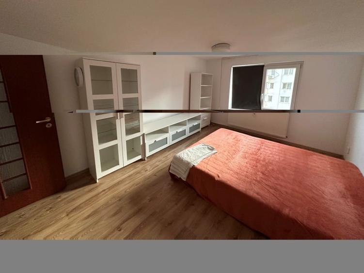 Apartament cu 3 camere decomandat, mobilat în Tei