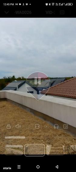 Casă cu 8 camere cu Teren 476 Mp în Corbeanca