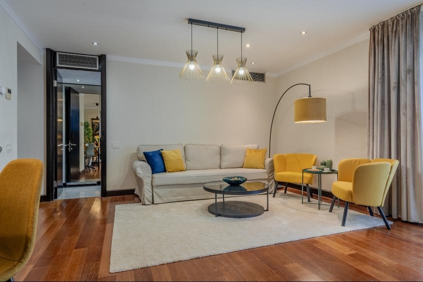 Apartament cu 2 camere decomandat, mobilat în Arcul de Triumf