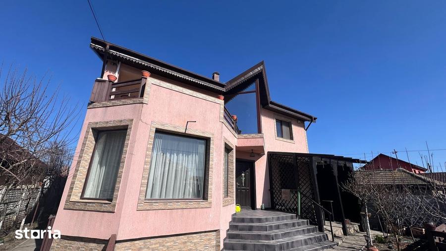 Casă cu 5 camere cu Teren 451 Mp în Pod