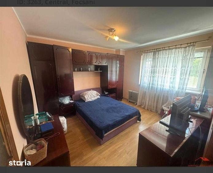 Vanzare apartamen 3 camere - 7