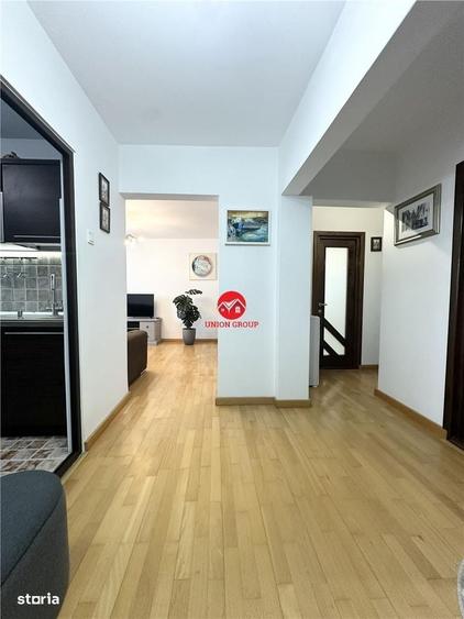 Apartament cu 3 camere decomandat în Central