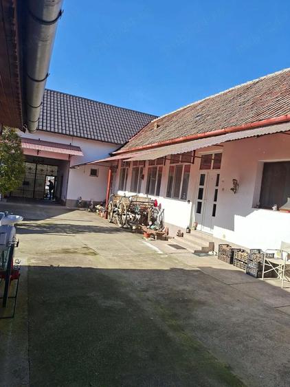Casă cu Teren 17000 Mp în Saravale