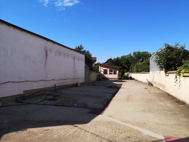 Spațiu comercial, în Schela
