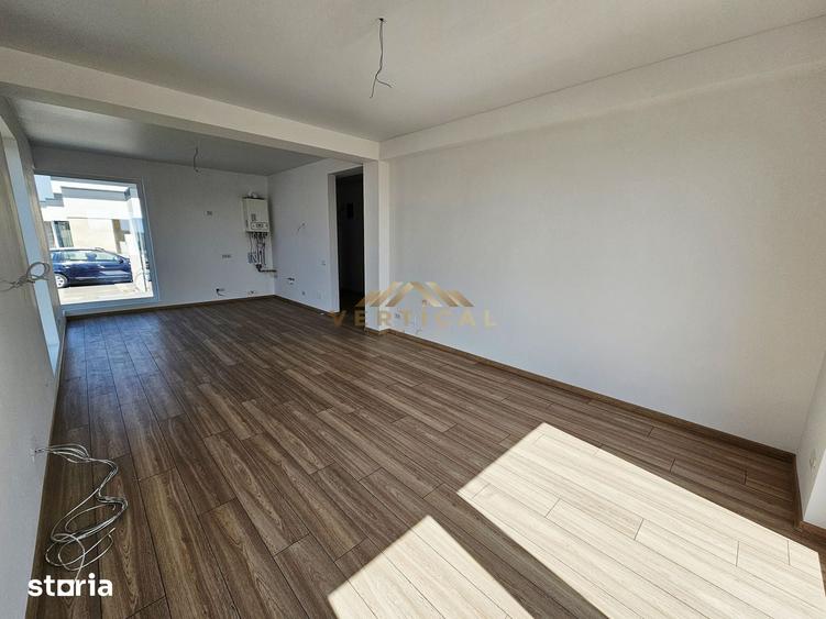 Casă cu 3 camere cu Teren 347 Mp în Vidra