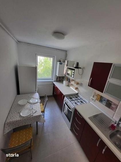 Apartament cu 2 camere decomandat în Titan