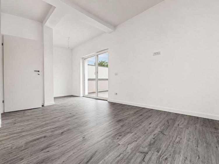 Duplex cu 4 camere cu Canalizare în Ghiroda