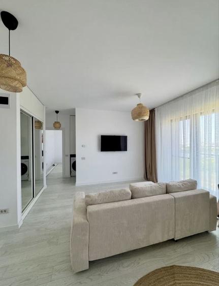 Apartament cu 2 camere semidecomandat, mobilat în Fundeni
