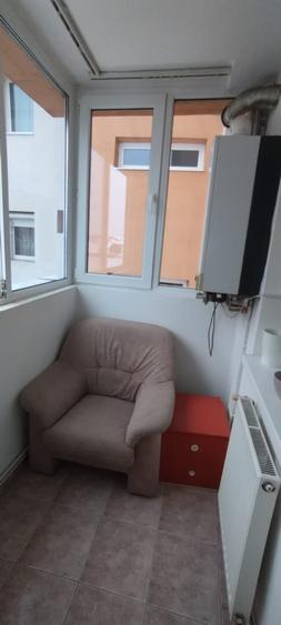 Inchiriez ap 2camere centru linga Petrom etaj 2 decomandatSebes linga petrom - 6
