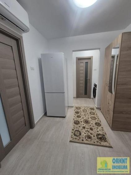 Dacia, bd. Tomis, de inchiat 2 camere, decomandat, mobilat, renovat - 4