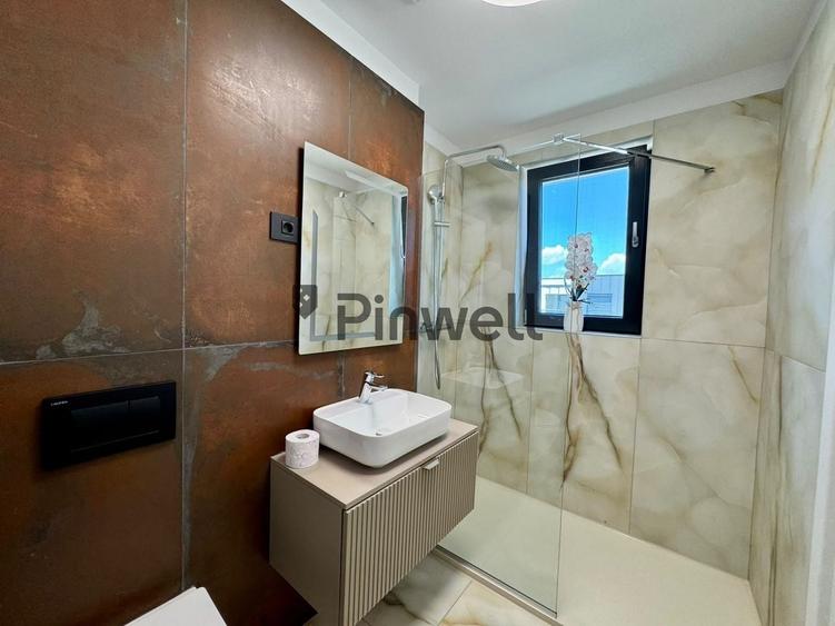 Casă individuală cu 4 camere cu Canalizare în Central