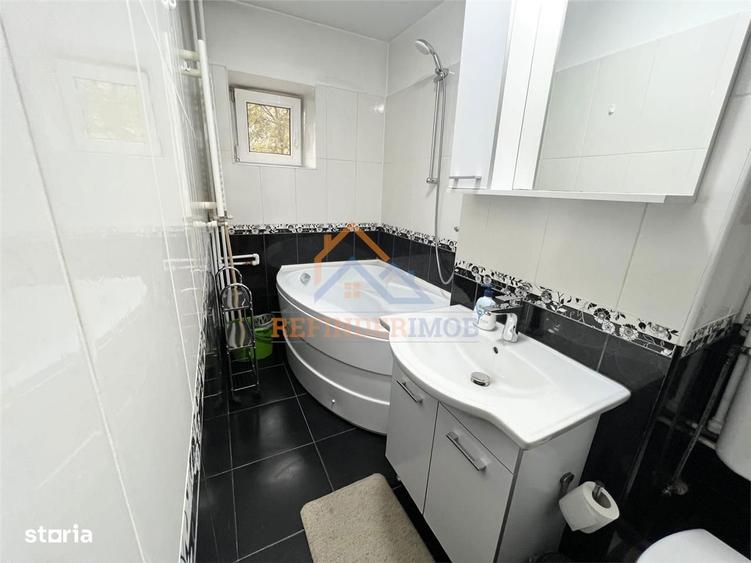 Apartament cu 2 camere semidecomandat, mobilat în Tineretului