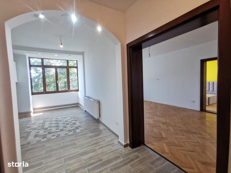 Apartament cu 4 camere în Bălcescu