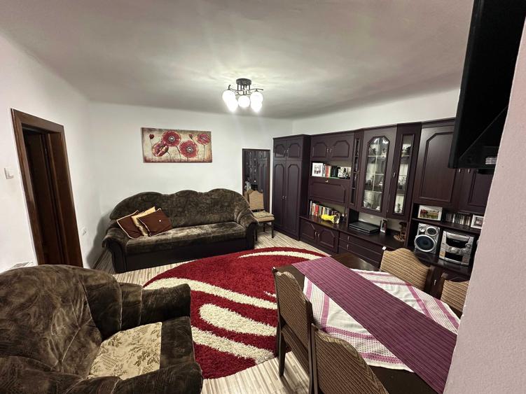 Casă cu 3 camere în Ultracentral