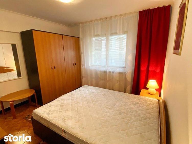 Apartament cu 3 camere decomandat în Nerva Traian