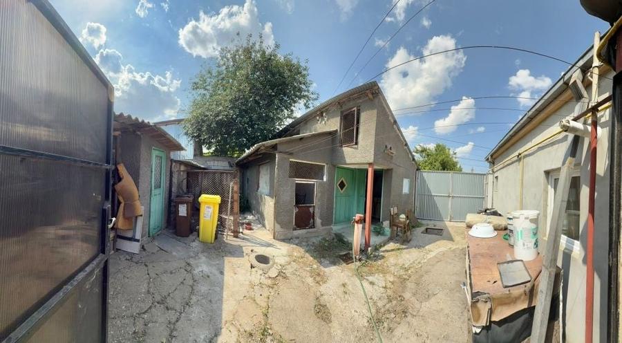 Casă cu 4 camere în Chercea
