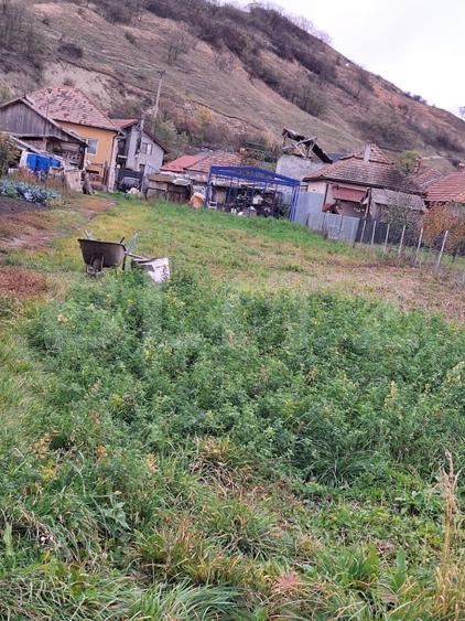 Casă individuală cu 2 camere cu Canalizare în Apahida