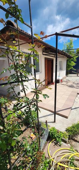 Casă cu 3 camere cu Teren 300 Mp în Coiciu