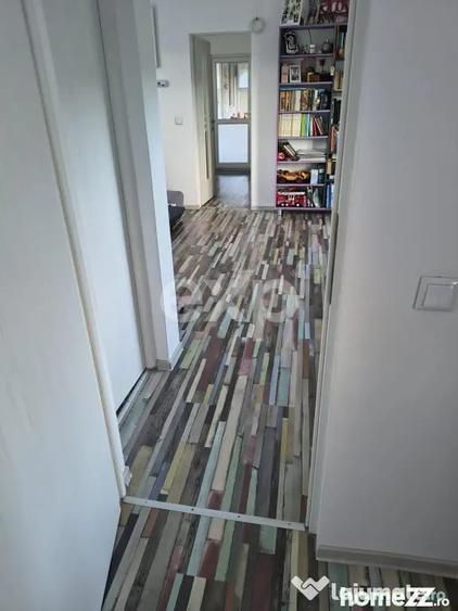 Casă cu 3 camere cu Teren 1071 Mp în Brădetu