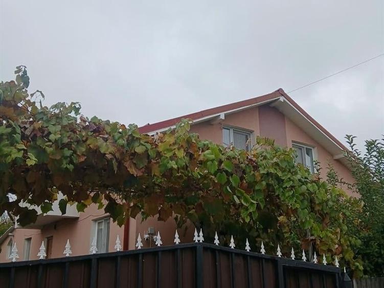 Casă individuală cu 4 camere cu Teren 400 Mp în Popoveni