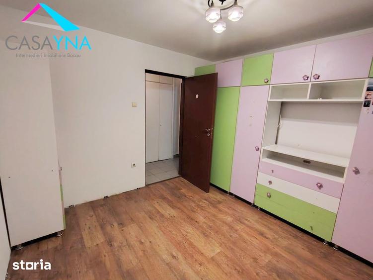 Apartament cu 3 camere decomandat în Șerbănești