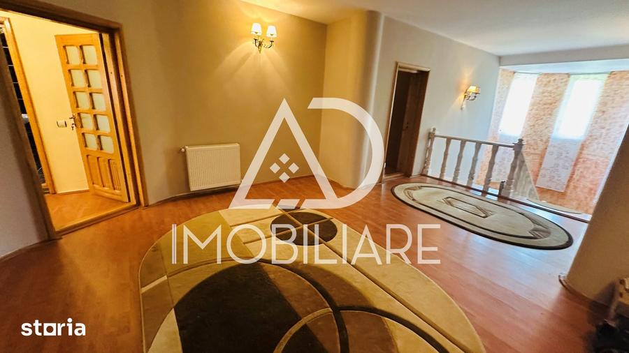 Casă cu 7 camere cu Teren 2600 Mp în Turcinești