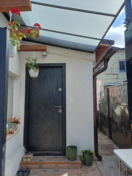 Casă cu 2 camere cu Teren 70 Mp în Central