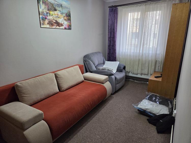 Apartament cu 2 camere decomandat în Astra