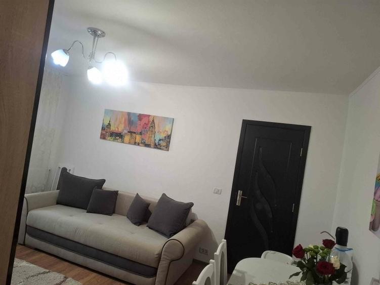 Apartament cu 3 camere decomandat în Metalurgie