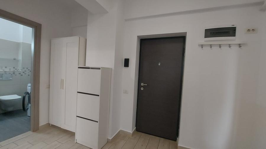 Apartament cu 2 camere decomandat în Berceni