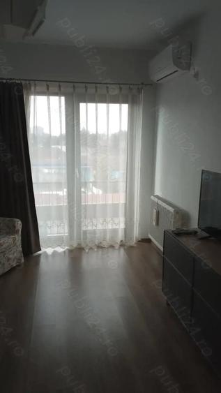 Garsonieră decomandată în Central