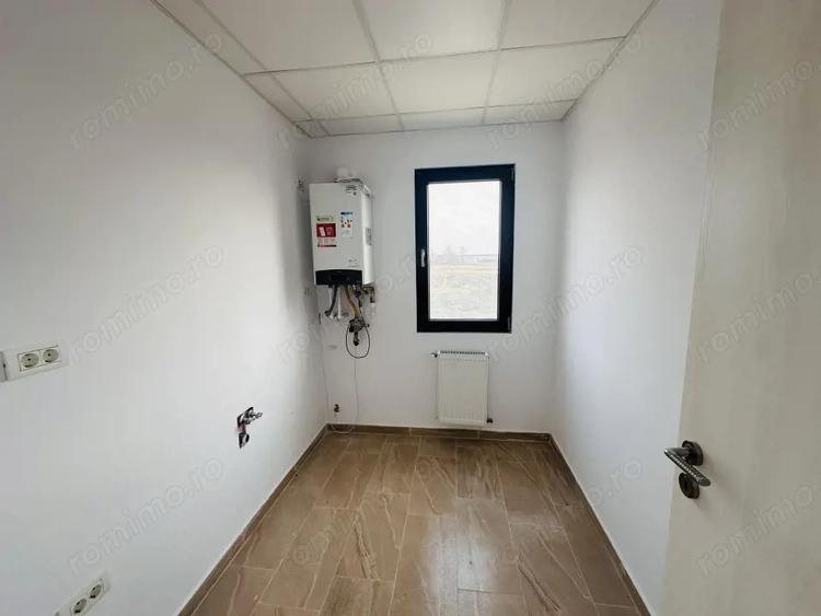 Spațiu comercial, de 386 mp, în Domnești