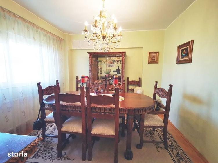 Apartament cu 4 camere în Ultracentral