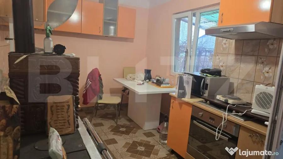 Casă cu 3 camere cu Teren 1427 Mp în Livada
