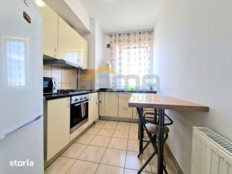 Apartament cu 3 camere în Intim