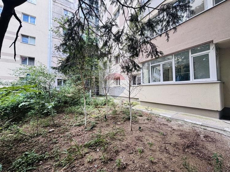 Apartament cu 3 camere decomandat, mobilat în Ștefan cel Mare