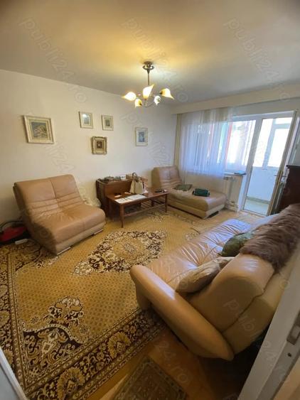 Apartament cu 2 camere decomandat în Casa de Cultură