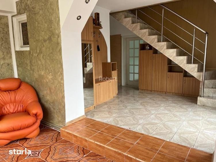 Casă cu 4 camere cu Teren 177 Mp în Rucăr