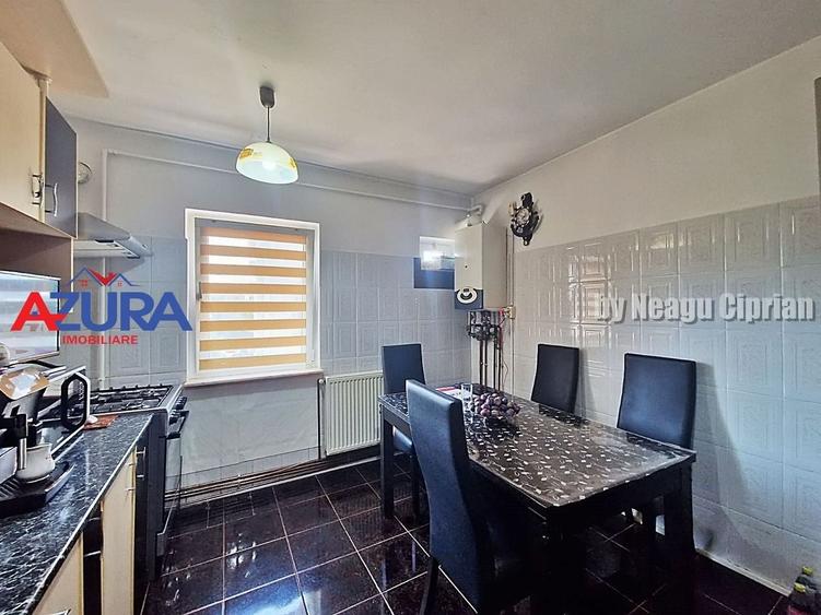 Apartament cu 3 camere decomandat, mobilat în Găvana 3