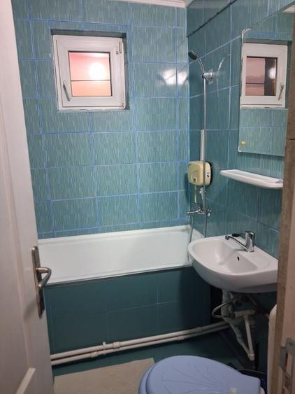 Apartament cu 2 camere semidecomandat în Tineretului